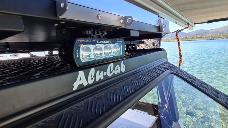 Rolling Turtles - 4×4 Automatic Gearbox Pickup Camper 11