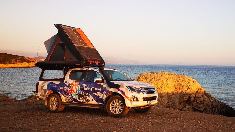 Rolling Turtles - 4×4 Automatic Gearbox Pickup Camper 19