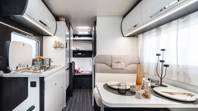 Rolling Turtles - Motorhome Kronos 271 M 03