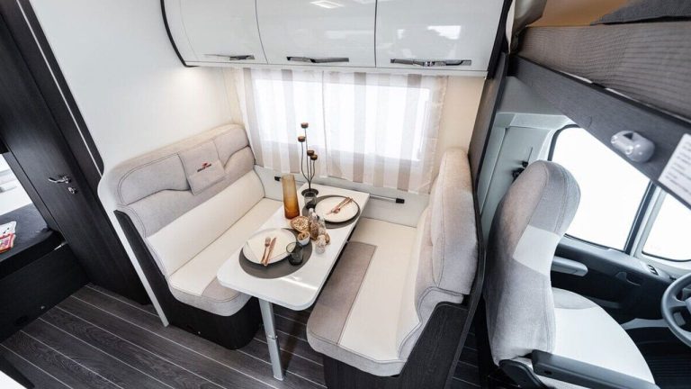 Rolling Turtles - Motorhome Kronos 271 M 09