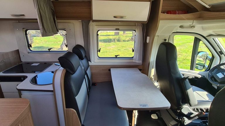 Rolling Turtles - Motorhome Low Profile Carado T338 (17)
