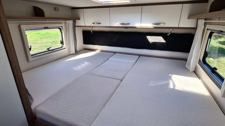 Rolling Turtles - Motorhome Low Profile Carado T338 (21)