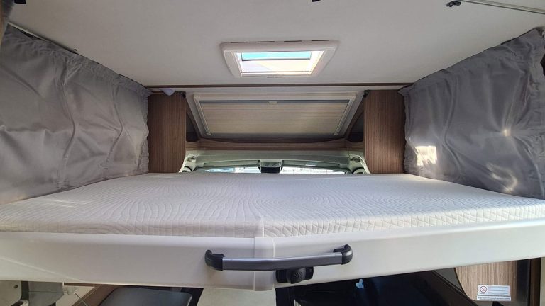 Rolling Turtles - Motorhome Low Profile Carado T338 (28)