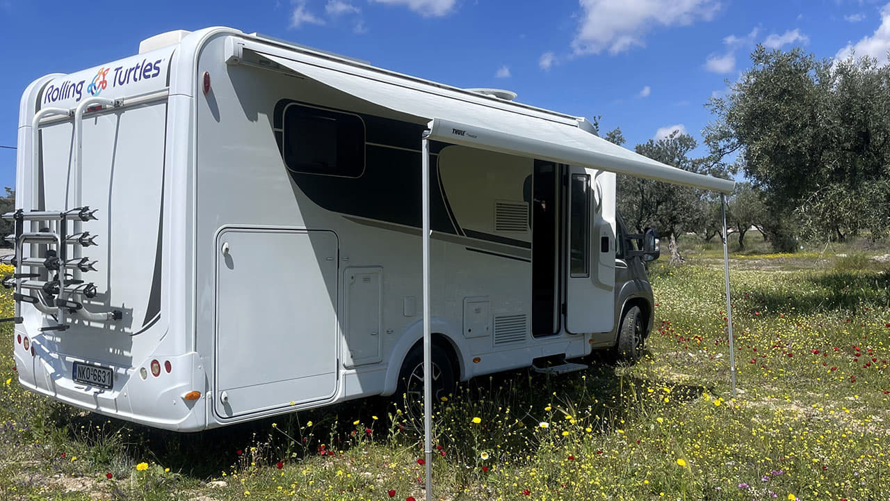 Rolling Turtles - Motorhome Low Profile Carado T338 (47)