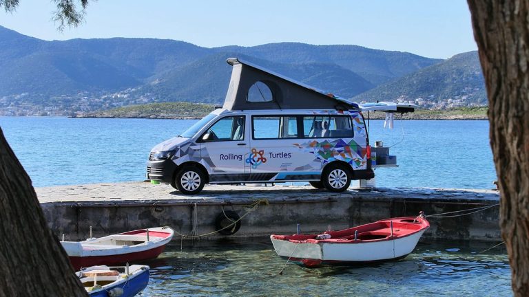 Rolling Turtles - VW T6 Campervan with Raising Roof 12