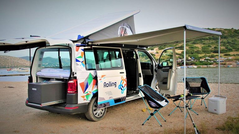 Rolling Turtles - VW T6 Campervan with Raising Roof 17